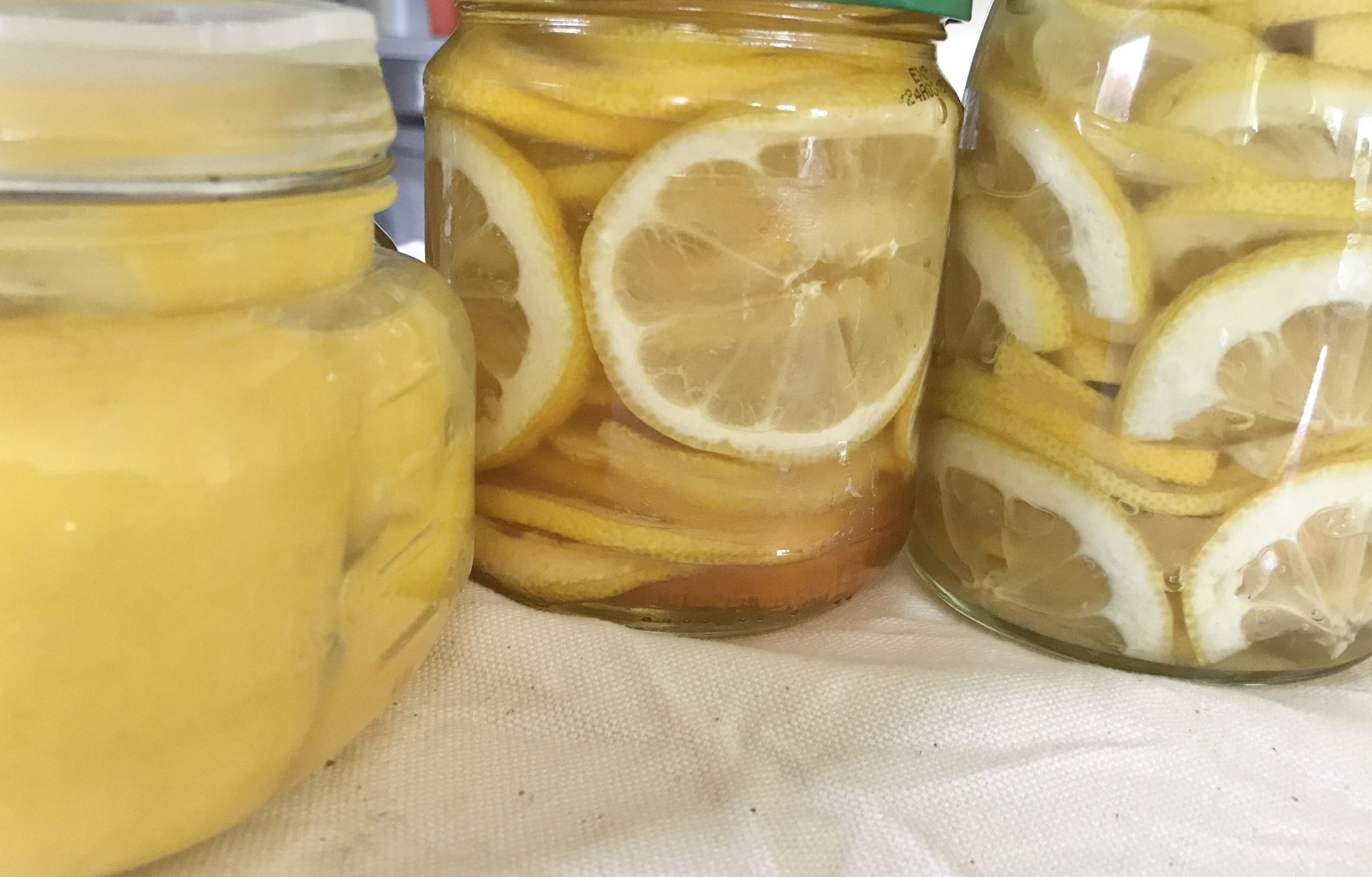 3 ways to preserve lemons