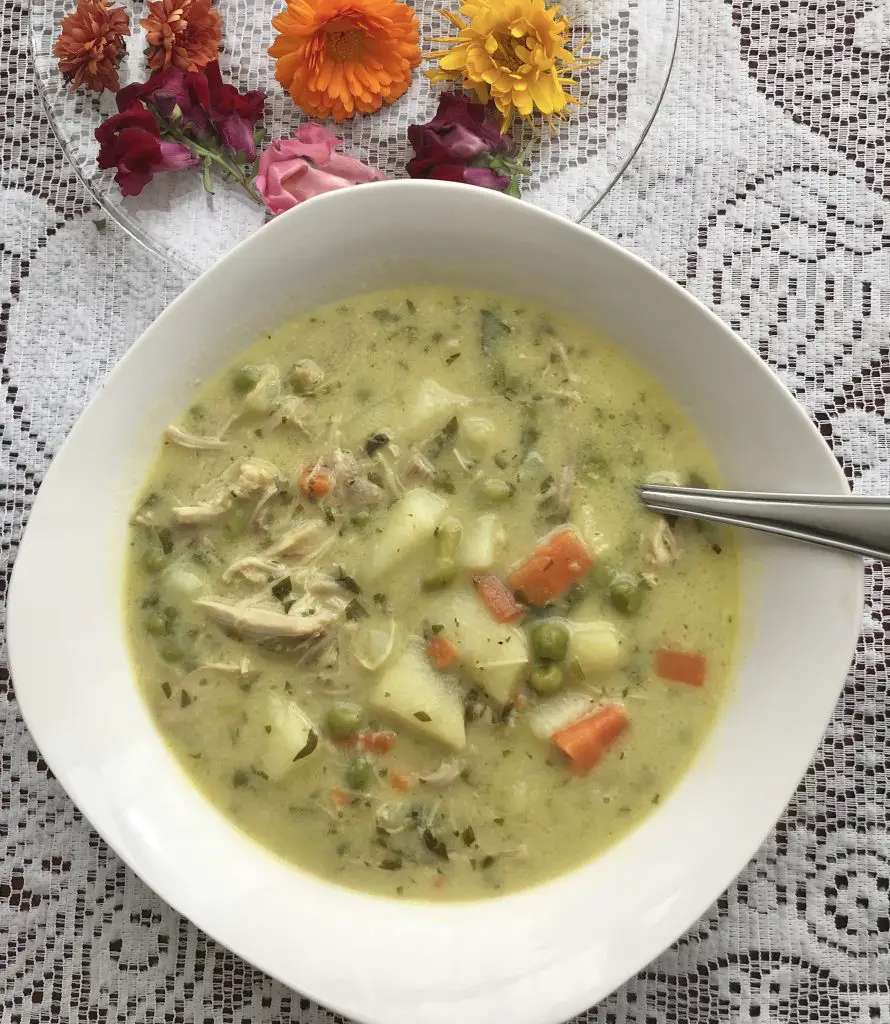 Chicken & Vegetable Pot pie soup